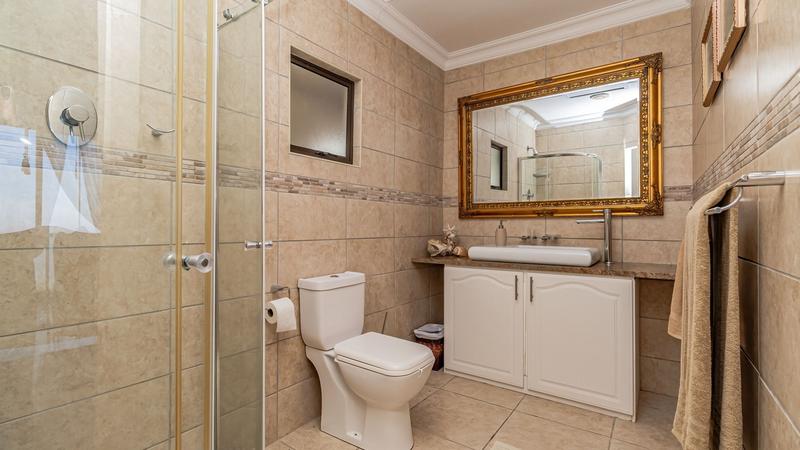 5 Bedroom Property for Sale in Village On Sea Western Cape